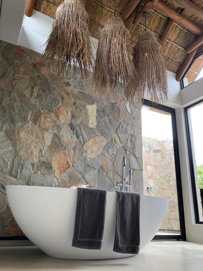 Laluka Safari Lodge - Welgevonden Game Reserve Eksteriør bilde